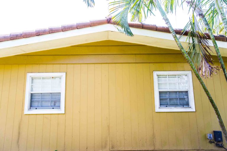 Hardie-Board-Siding-Installation-Coconut-Creek-1-Before