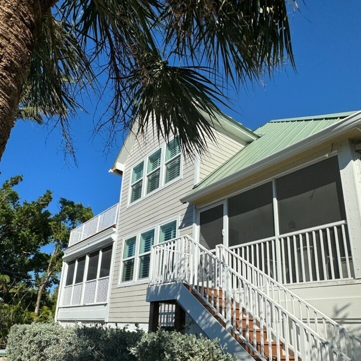 James Hardie Siding Palm Beach _Holeman_inc