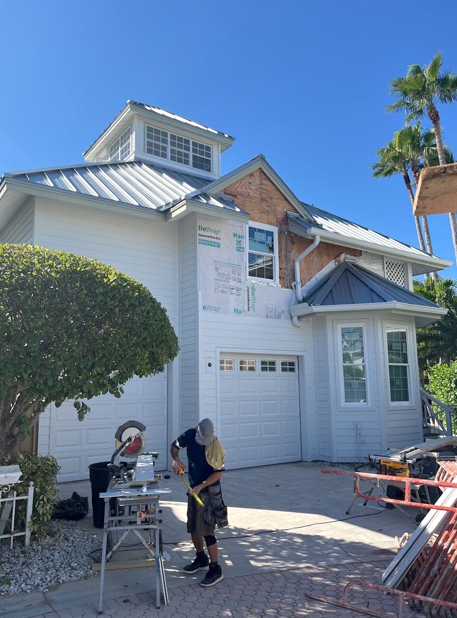 Palm-Beach-Siding-Installation_Holeman-Inc